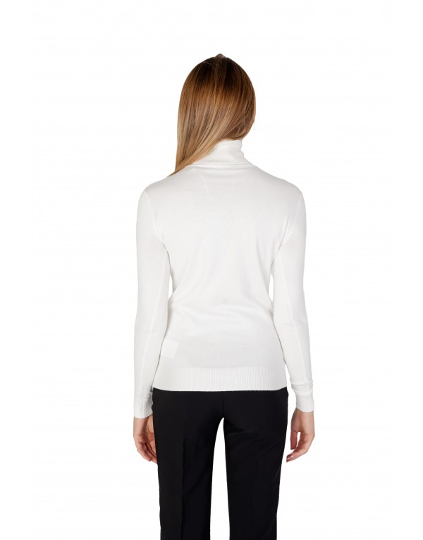 GUESS WOMEN KNITWEAR